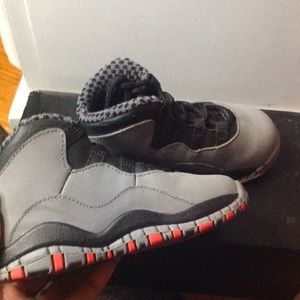 Cool grey Jordan’s retro 10 toddler size 7
